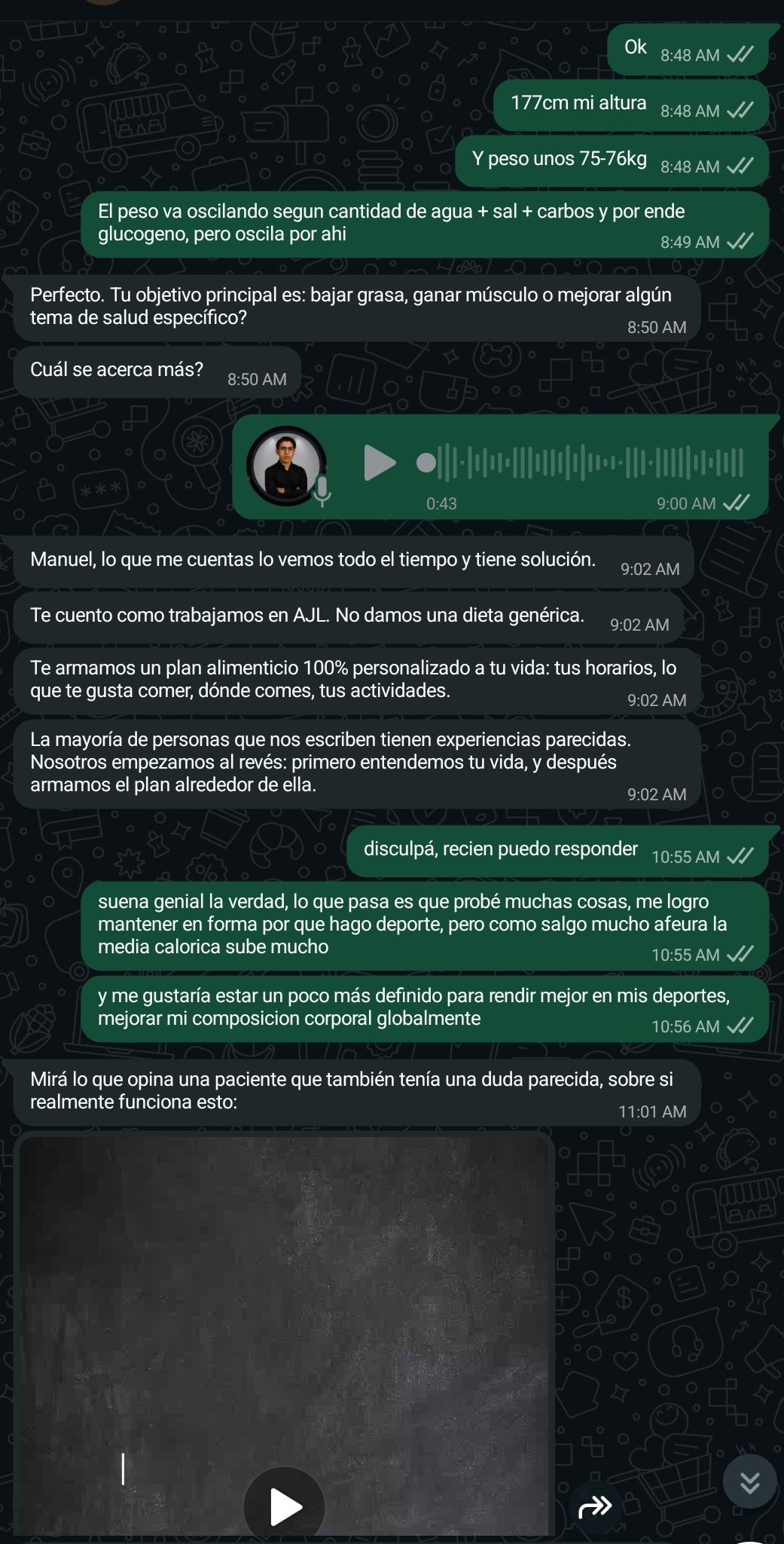 Agente respondiendo consulta en WhatsApp